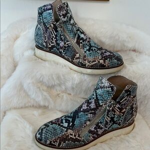 Silent D leather ankle sneakers